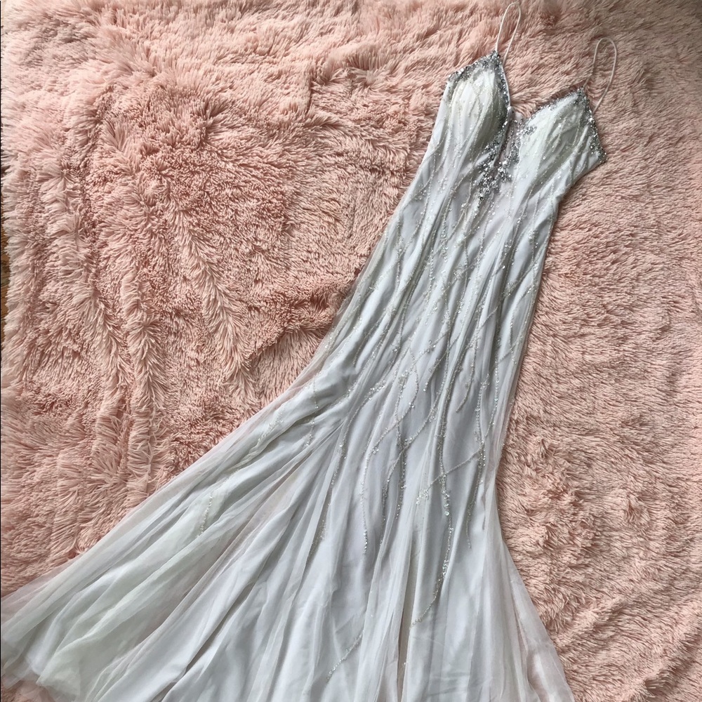 White Beaded Gown (S) Prom Wedding